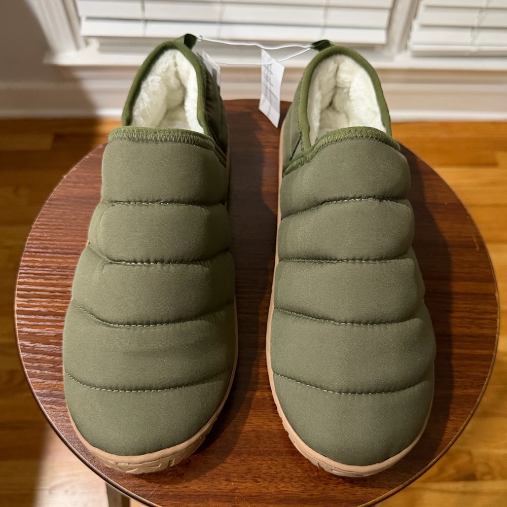 Old Navy Men's Green Quilted Slip-On Loafers 💚Size 10 - 11! Very Comfy!